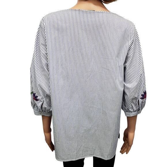 Eloquii Blouse Tunic Top Plus14 Blue White Pinstriped Floral Embroidered Boho - Picture 12 of 14